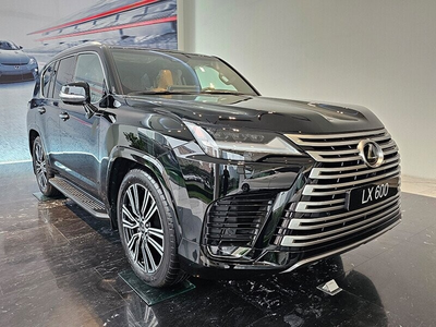 lexus-lx-600-urban-2548418j33132x16